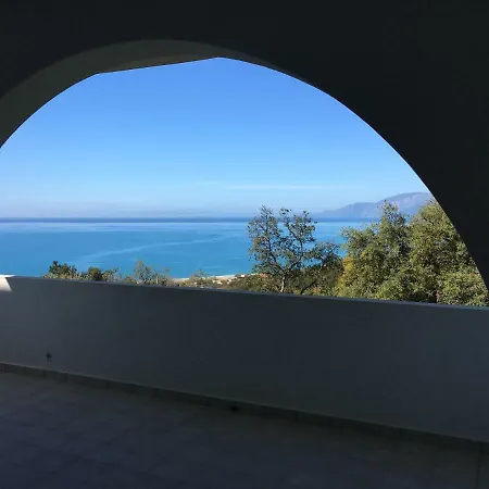 La Bouganville Guest house Sapri