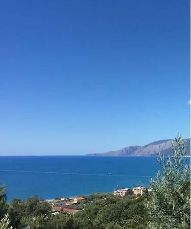 La Bouganville 3* Sapri